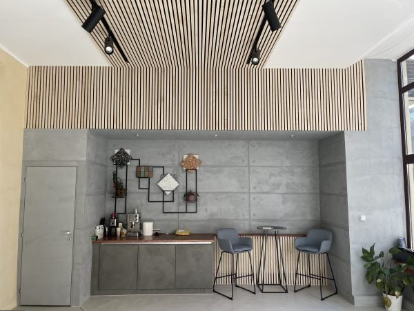 Pardoseli bucătărie: parchet sau microciment?